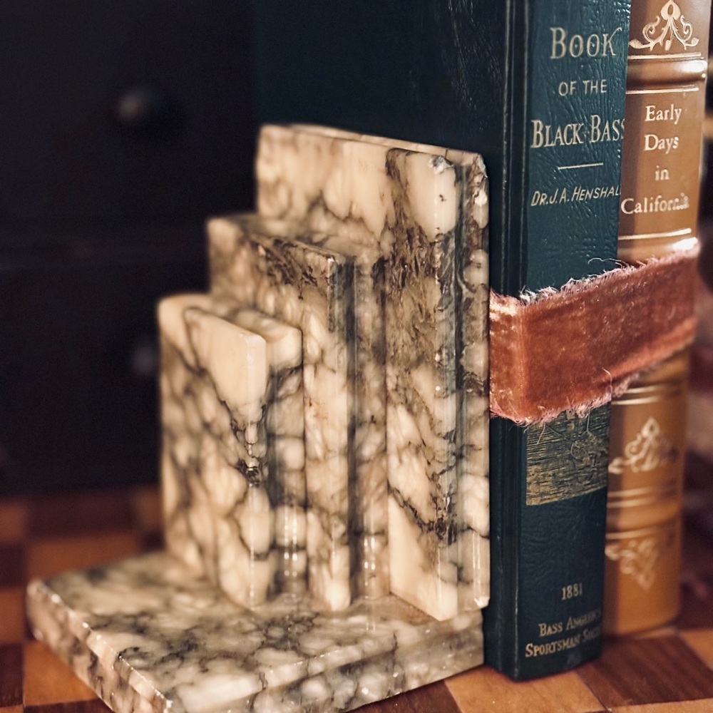 Marble Bookend (ONE)